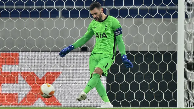 Foto: 5 Kiper dengan Kemampuan Umpan Jauh Terbaik di Liga Inggris Saat Ini