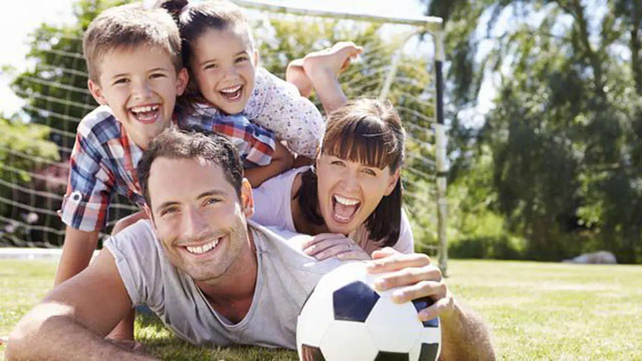 (c)shutterstock