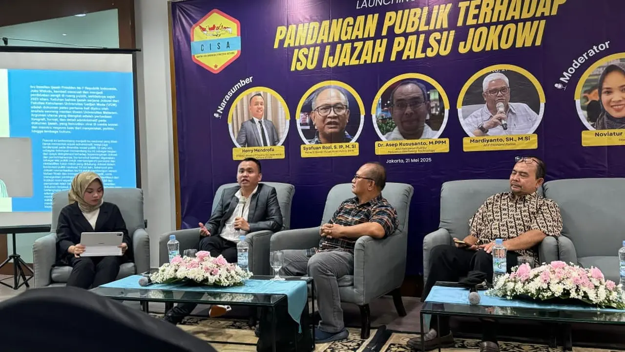 Center for Indonesia Strategic Actions (CISA) merilis survei bertajuk 'Pandangan Publik Terhadap Isu Ijazah Palsu Pak Jokowi' di Jakarta (Istimewa)