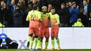 Striker Manchester City, Sergio Aguero, merayakan gol yang dicetaknya ke gawang Sheffield Wednesday pada laga babak kelima Piala FA di Hillsborough Stadium, Rabu (4/3) malam waktu setempat. Manchester City menang 1-0 atas Sheffield. (AFP/Paul Ellis)