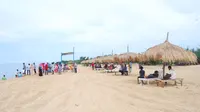 suasana Pantai Lon Malang, Desa Bira Tengah, Kecamatan sokobanah, Kabupaten sampang.
