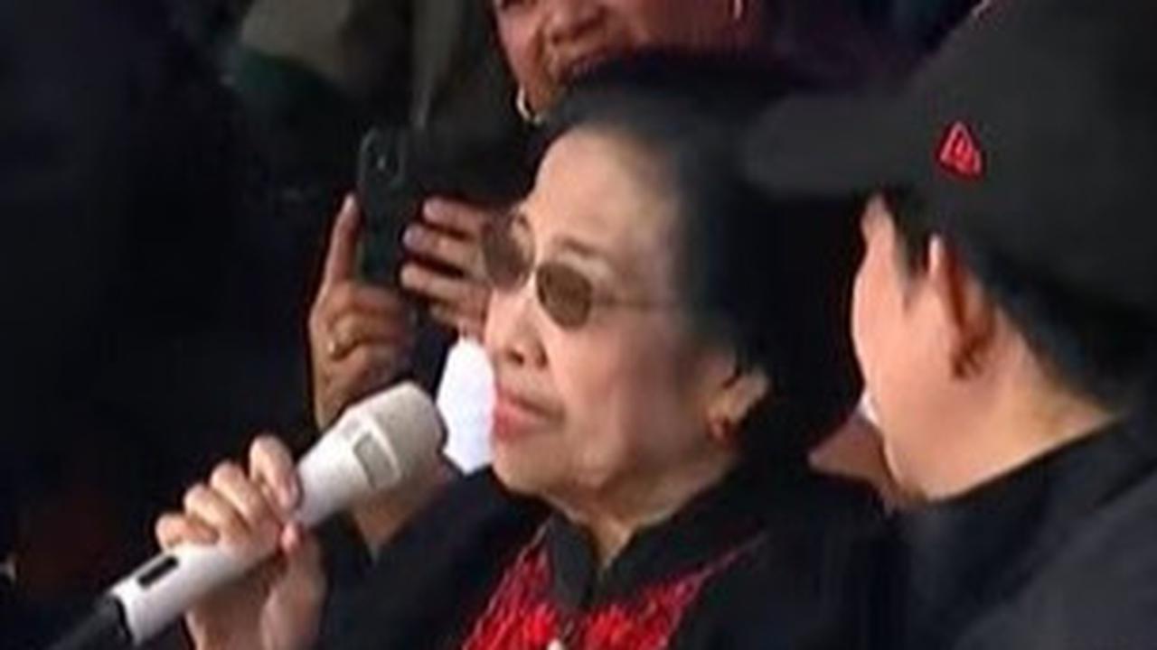 VIDEO: Duet Bareng Nassar, Megawati Sindir Capres Lain Obral Janji Padahal 'Ngapusi