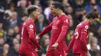Liverpool yang bermain lebih dahulu di pekan ke-8 Liga Inggris, Sabtu (16/10/2021) berhasil melibas tuan rumah Watford 5-0 untuk membawa mereka memimpin dalam klasemen sementara. Lima gol Liverpool di antaranya disumbangkan Roberto Firmino yang membuat hattrick. (PA via AP/Tess Derry)