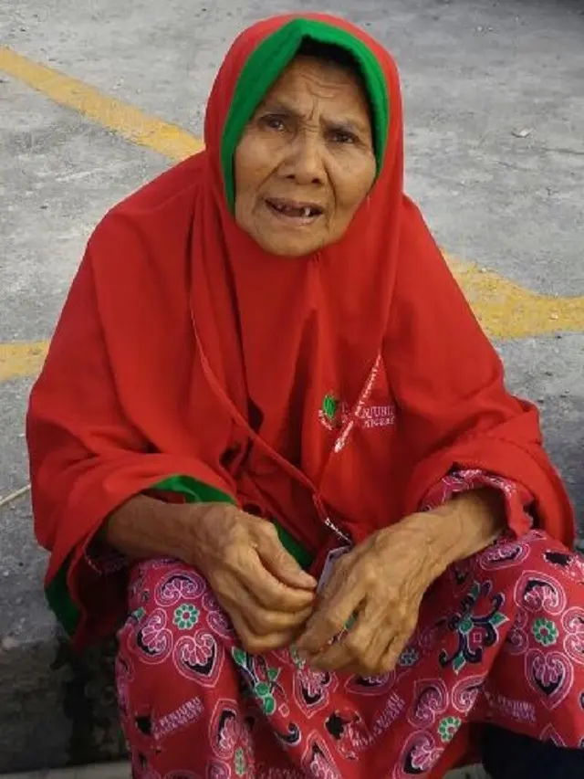 Nenek 75 Tahun Diberangkatkan Umroh Setelah Ditipu First Travel