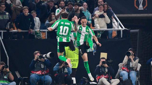 Foto: Gol Cantik Selebrasi Unik Antony untuk Real Betis, Minggir Ex MU Nih