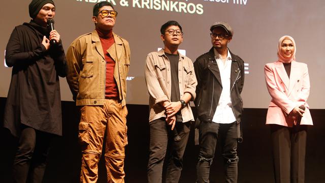 Andika Kangen Band saat menyanyikan lagu Terhukum Rindu