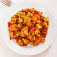 Ilustrasi sambal goreng ayam/copyrightshutterstock/siamionau pavel