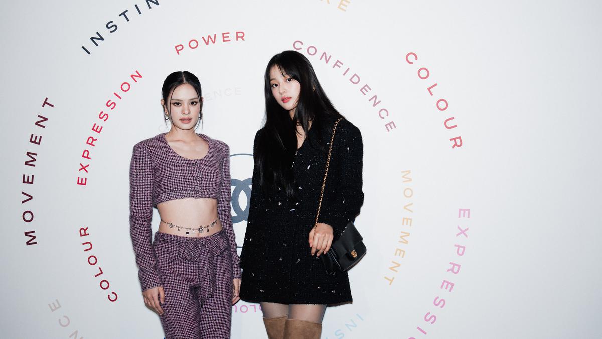 6 Gaya Serba Hitam Minji NewJeans Hadiri Acara Chanel Beauty 2024 di London