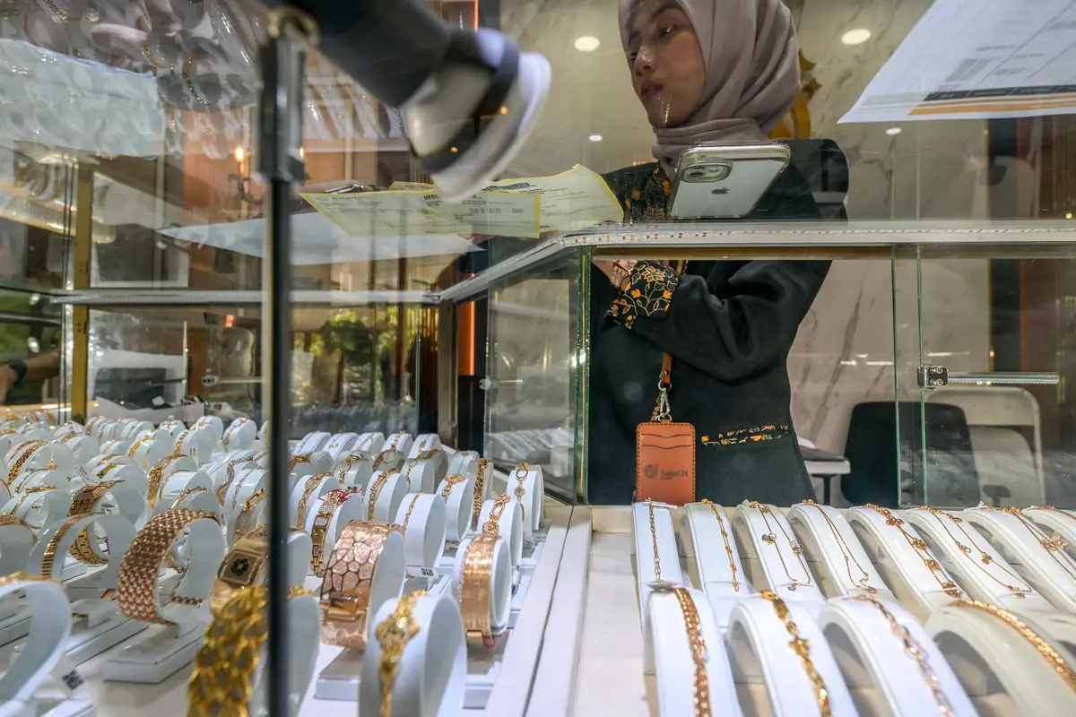 Hari Ini, Harga Emas Antam Turun Tipis