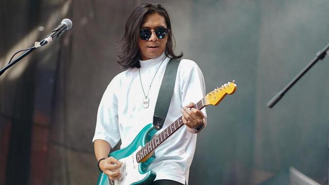 Gitaris J-Rocks, Sony Ismail