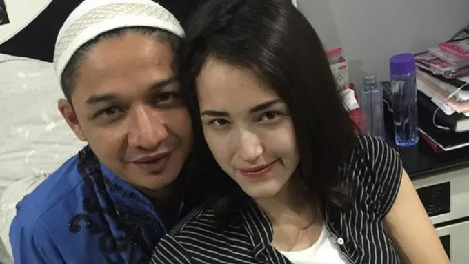 Pasha Ungu dan Adelia
