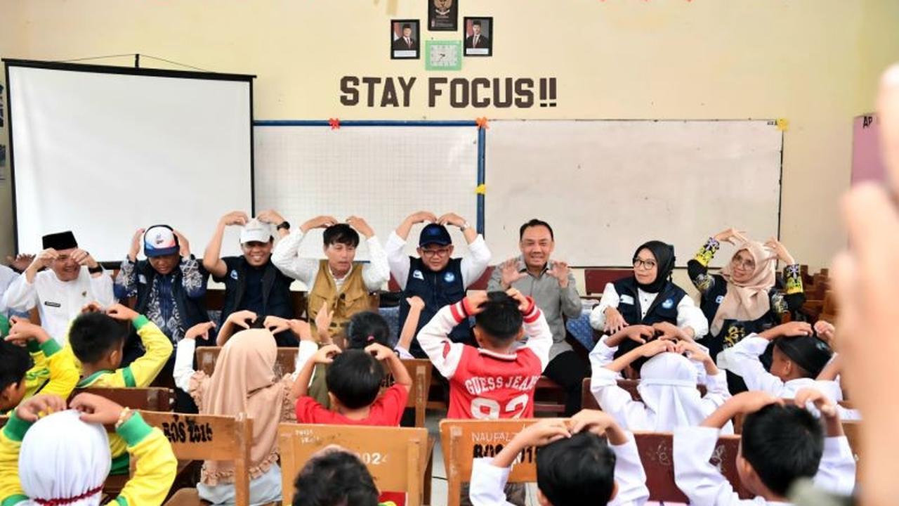 Mendikdasmen Serukan Semangat Bangkit untuk Pemulihan Pendidikan Sumatra Pasca-Bencana