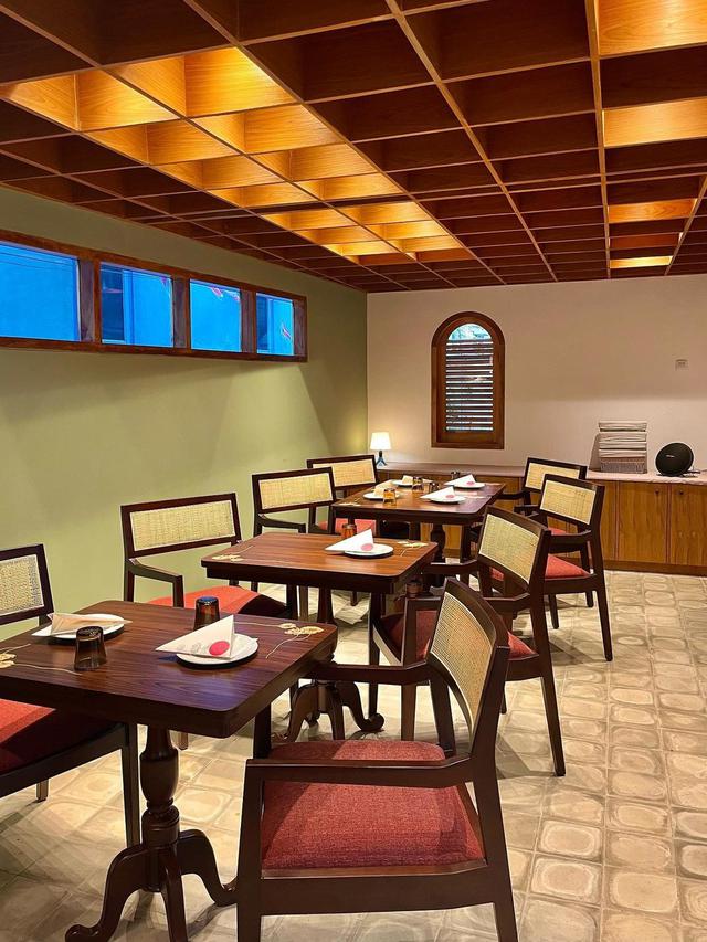 Fine Dining Mari Merangkai Bunga Seroja Bandung