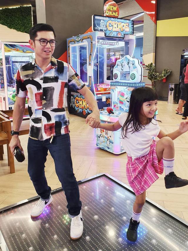 Jadi Duda, Ini 6 Potret Kebersamaan Nicky Tirta bersama Buah Hatinya