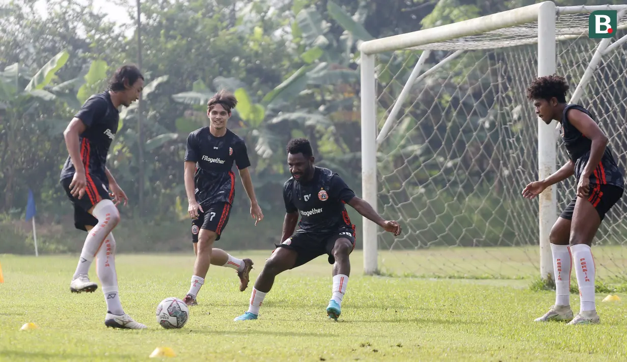 Masalah fisik dan kebugaran pemain menjadi beberapa masalah yang akan segera diperbaiki oleh pelatih asal Jerman tersebut. (Bola.com/M Iqbal Ichsan)