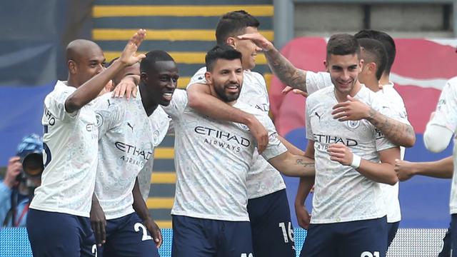 FOTO: Menang 2-0 atas Crystal Palace, Manchester City Butuh 2 Poin Lagi untuk Pastikan Gelar Juara Liga Inggris - Sergio Aguero; Tim Manchester City