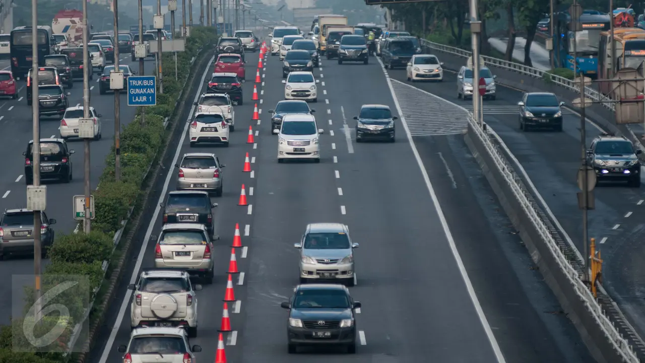 20170213-Pemberlakuan Contraflow di Cawang - Semanggi-Jakarta