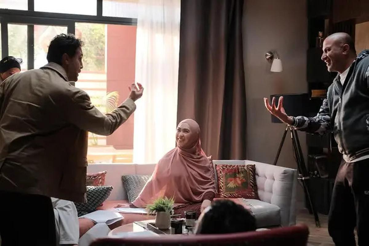 7 Potret Oki Setiana Dewi Main Serial Komedi Mesir, Pakai Bahasa Sunda