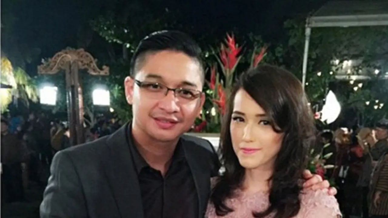 Pasha Ungu dan Adelia