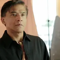 Donny Damara perankan dua sosok berbeda dalam film Guru Ngaji.