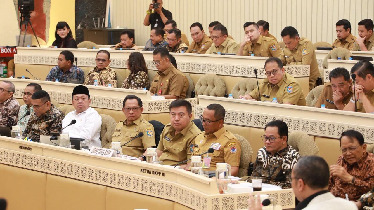 Mendagri Tito Karnavian saat Rapat Kerja dan Rapat Dengar Pendapat dalam rangka Penyesuaian RKA K/L Tahun 2026