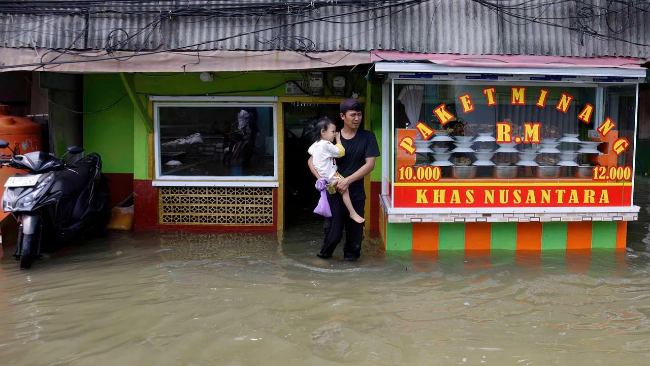 FOTO: Banjir Rob di Muara Baru Jakarta Utara