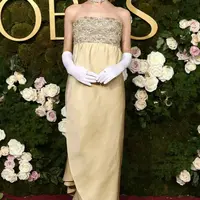 Ariana Grande Tampil dengan Gaun Berusia 59 Tahun di Golden Globe Awards 2025, Anggun dengan Gaun Vintage  (Foto: Kevin Mazur/Getty)