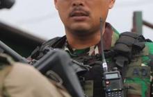 Bang Alex Komandan Pandawa Kostrad Pimpin Pasukan TNI 'Belah' Jalur Berbahaya, Bawa 7 Kendaraan Lapis Baja