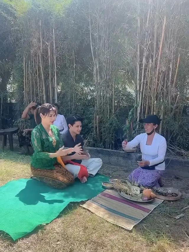 Teuku Rassya dan Tamara Bleszynski