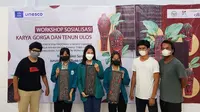 Workshop Sosialisasi Karya Gorga dan Tenun Ulos oleh peserta program UNESCO Jakarta di Ruang Galeri Seni Rupa Jurusan Seni Rupa Universitas Negeri Medan (Unimed), Kamis (9/12/2021). (Ist)
