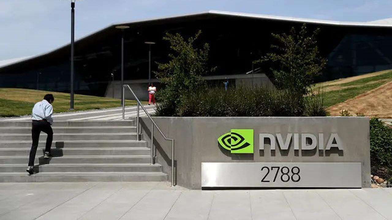 CEO Nvidia Jensen Huang Jual Saham Senilai Rp 230 Miliar Hampir Tiap Hari, Apa Alasannya?