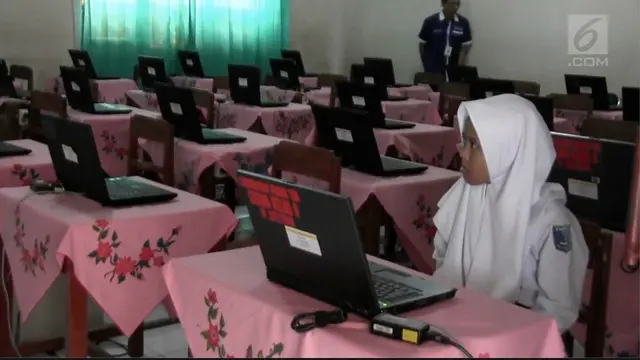 Kondisi fisik kurang sehat ternyata tidak menjadi halangan seorang pelajar Smp Negeri 1 Polanharjo, Klaten, Jawa Tengah, untuk tetap mengikuti ujian nasional berbasis komputer (UNBK).