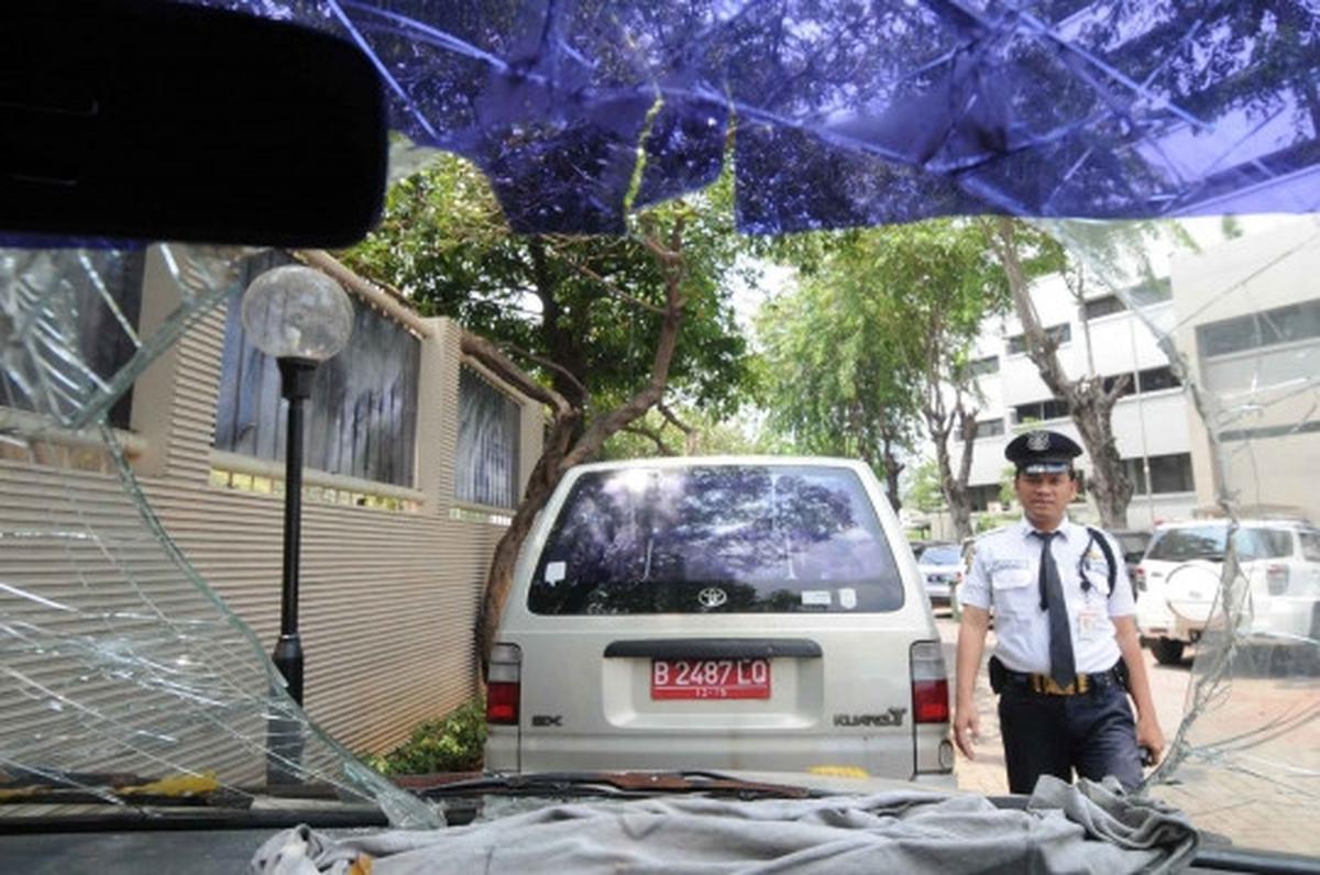 Habis masa pakai, puluhan mobil & sepeda motor dinas dilelang KPK