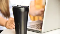 6 Kepribadian Orang yang Suka Membawa Botol Minum, Ternyata Mencerminkan Kebiasaan Positif
