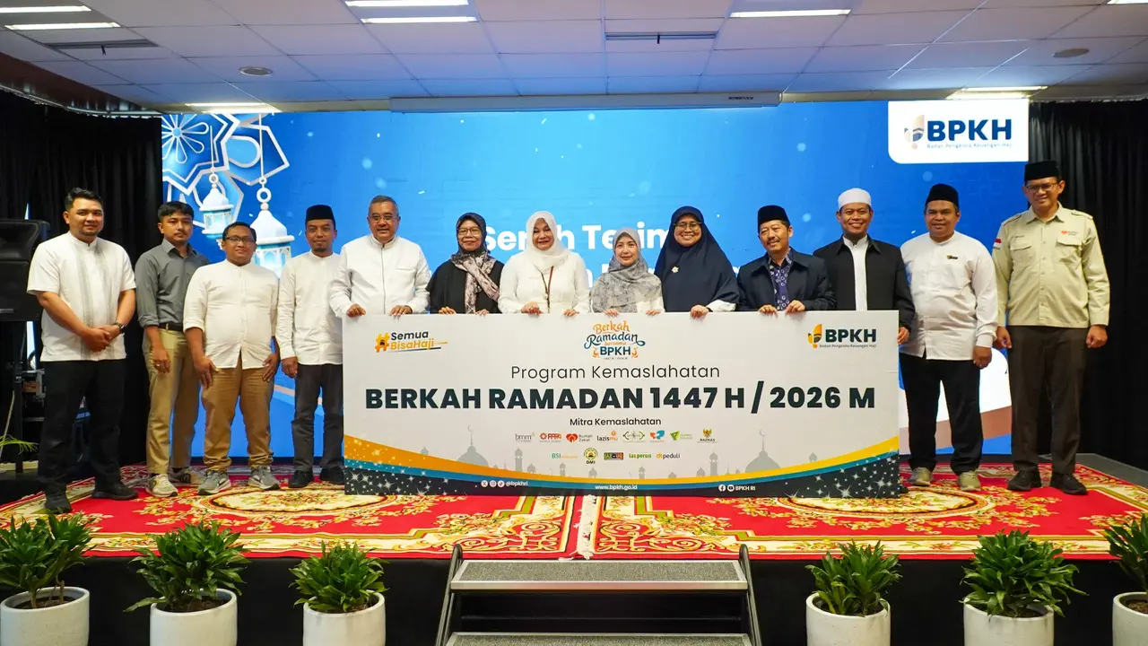 Badan Pengelola Keuangan Haji (BPKH) melalui Bidang Kemaslahatan menyalurkan bantuan 108.075 paket sembako kepada masyarakat di berbagai wilayah Indonesia melalui program “Menebar Manfaat Bersama BPKH 2026” (Istimewa)