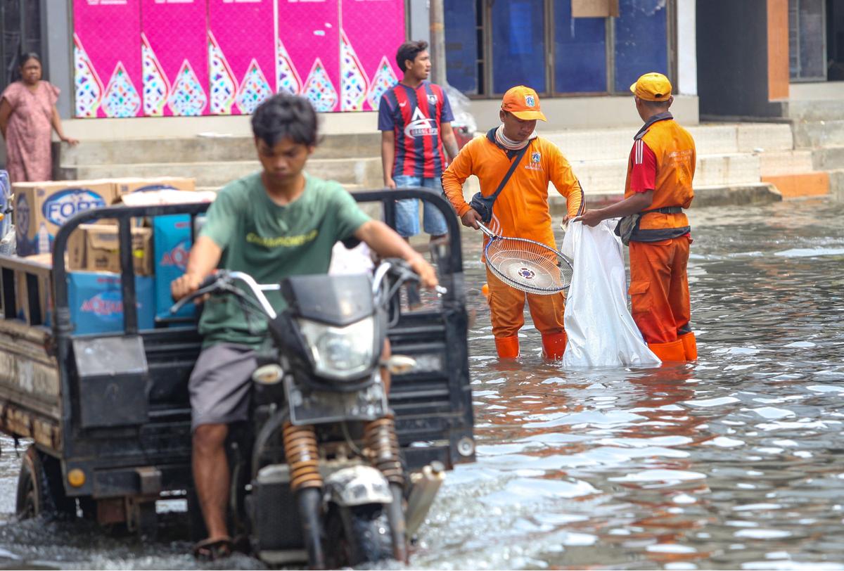 Banjir rob Muara Angke