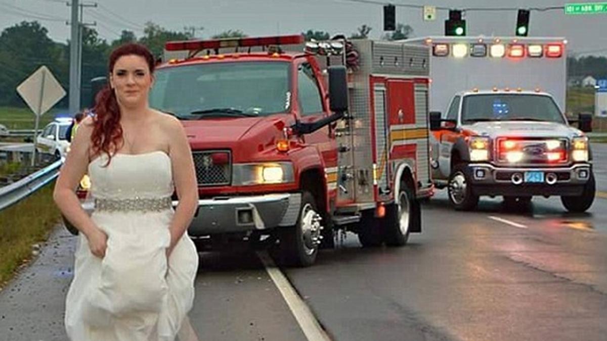 Kisah Heroik di Balik Foto Wanita Berbaju Pengantin di Lokasi