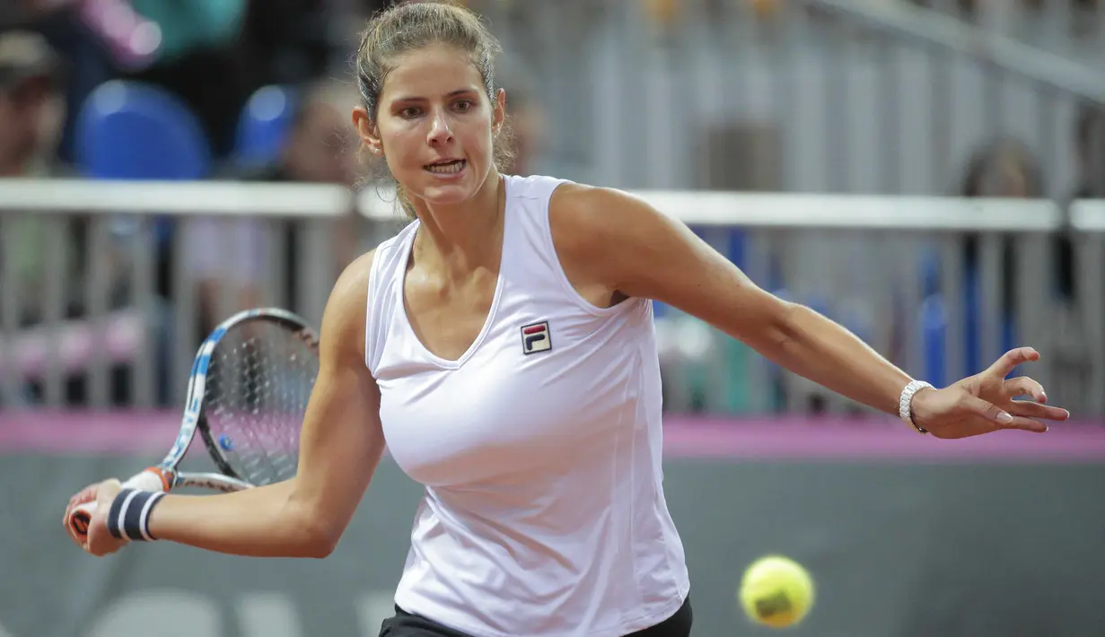 Saat ini Julia Goerges berada di peringkat 57 WTA. (EPA/Maxim Shipenkov)