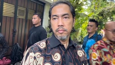 Jejak Pengacara Kondang Loyal ke Jokowi hingga Gabung PSI