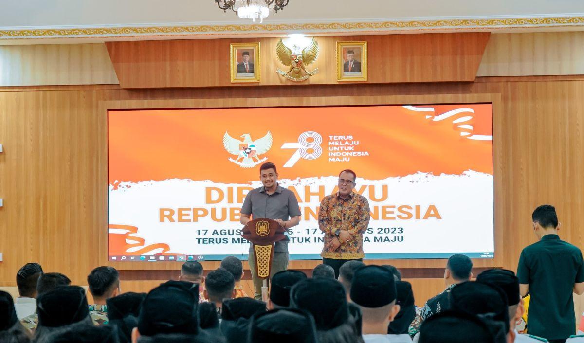 Berbeda dengan Bobby yang bertanya seputar Kota Medan, Aulia justru menanyakan hal di luar konteks tema tanya jawab.