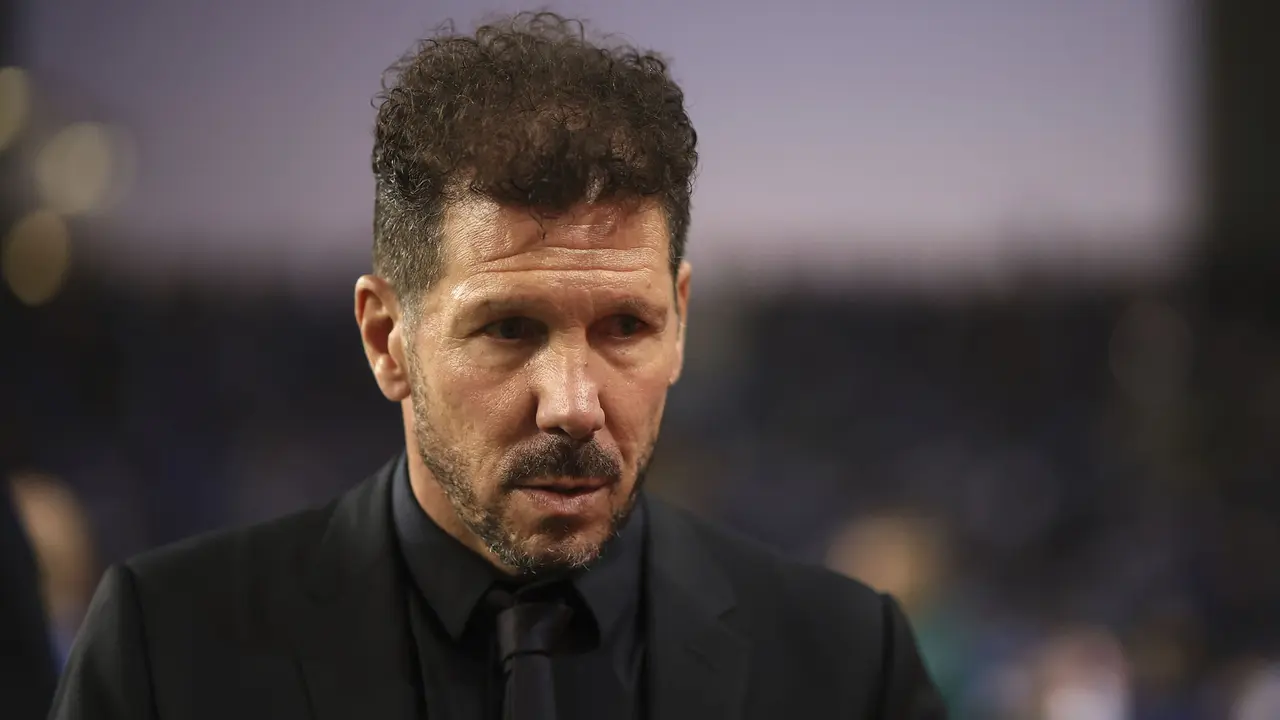 Foto: Kecutnya Wajah Diego Simeone setelah Catatkan Sejarah Suram untuk Atletico Madrid di Liga Champions