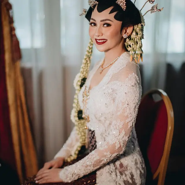 6 Potret Dini Nurfitri Widjaya Finalis Puteri Indonesia 2022, Dipersunting Anak Panglima