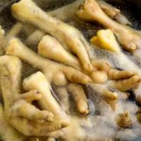 ilustrasi ceker rebus/Emily Li/Shutterstock