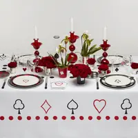 Makan malam makin romantis dengan peralatan makan dari Dior (Foto: Dior)