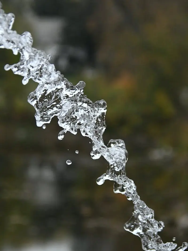 Arti Mimpi Melihat Air Melimpah - Ragam Bola.com