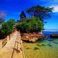 Malang tak hanya terkenal dengan Jatim Park maupun wisata batu-nya, Pantai Balekambang menjadi salah satu yang patut kamu kunjungi