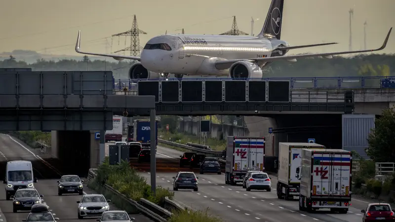 Pekerja Mogok, 1.000 Penerbangan Lufthansa Dibatalkan