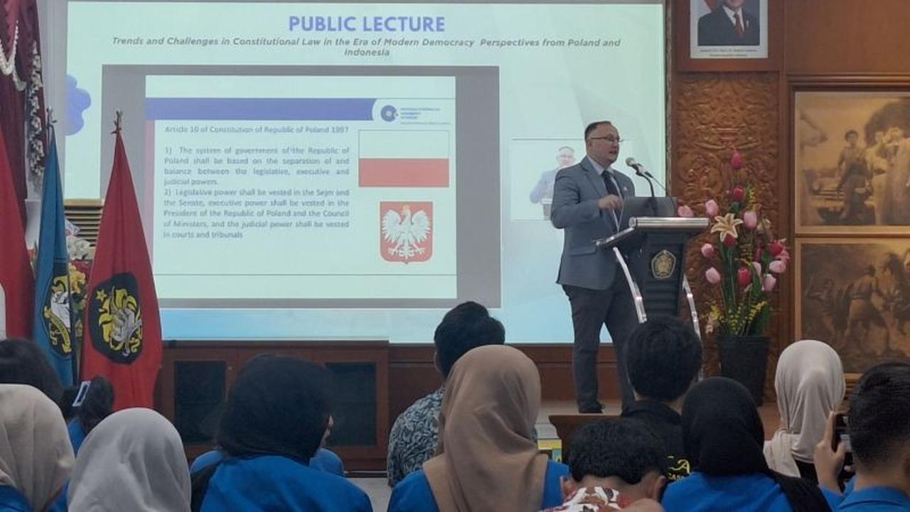 FHUP Selenggarakan Kuliah Umum: Menggali Perbandingan Sistem Hukum Indonesia dan Polandia di Era Demokrasi Modern