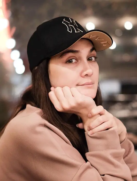 (Instagram/lunamaya)