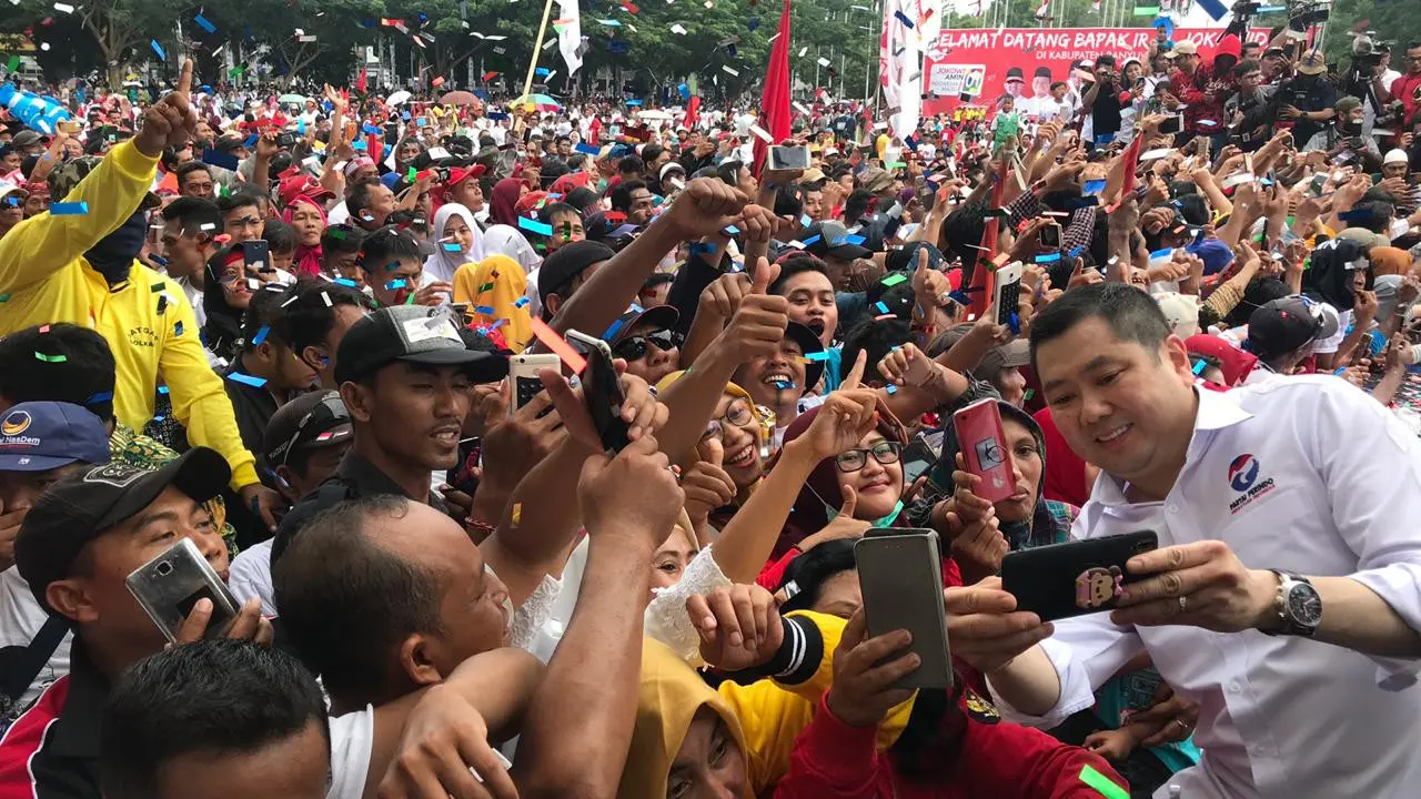 Ketum Partai Perindo Hary Tanoe menghadiri acara kamoanye akbar di Banyuwangi, Jatim. (Isitimewa)